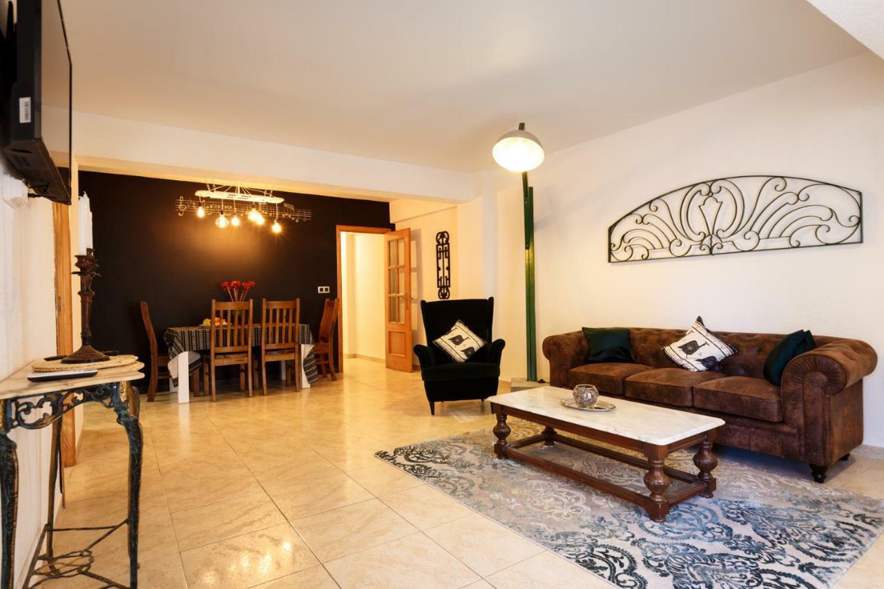 دينايا Jazz Apartment المظهر الخارجي الصورة